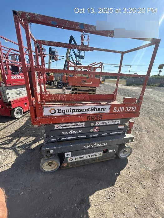 2017 Skyjack SJIII-3219 Skyjack SJ3219 w/Trojan Battery Set, Extended Warranty 5yr/5k hr