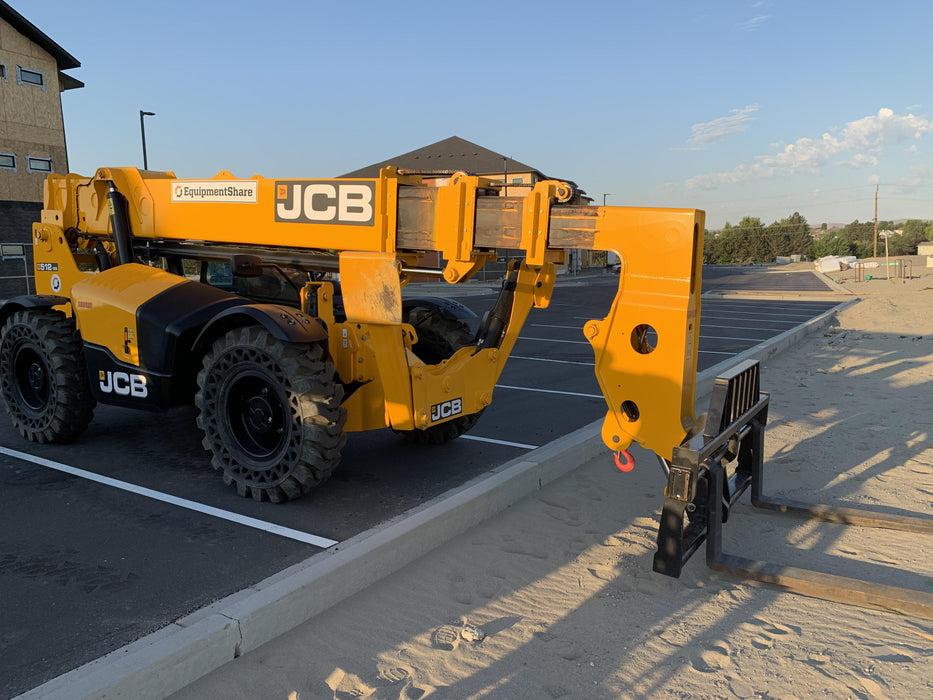 2020 JCB 512-56 Canopy, 74Hp, Solid Tires, Work Lights, Beacon, Aux Hydraulics, Back up Alarm, Lifting Eye, ES Decals