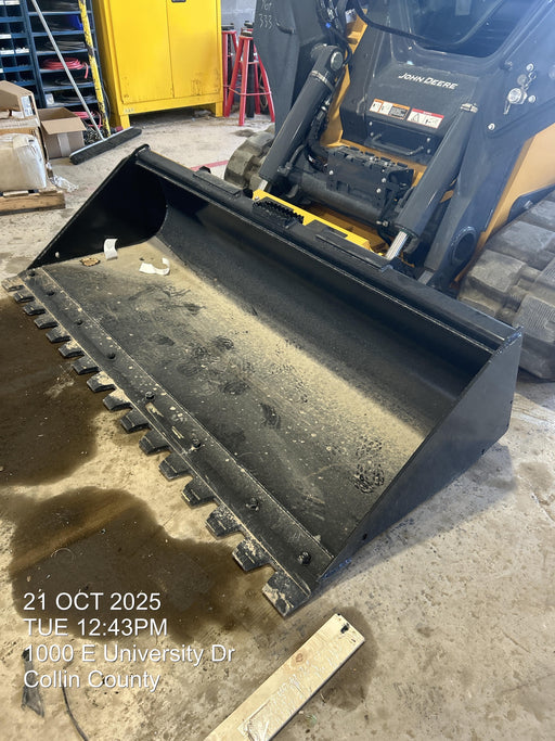 2025 JOHN DEERE 84" Bucket - John Deere