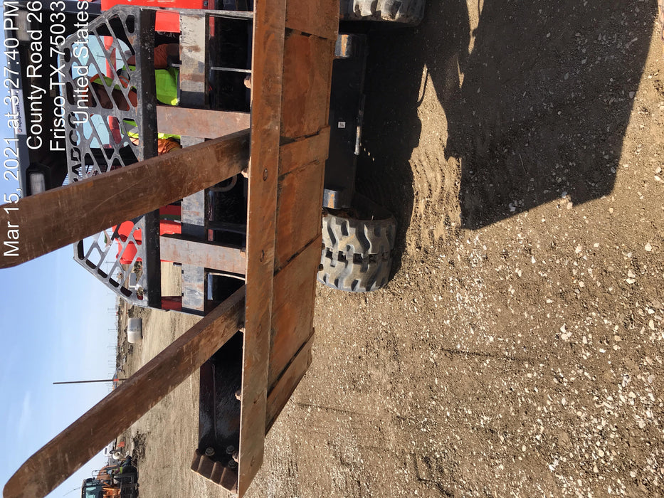 2020 BRADCO 48" Skid Loader Pallet Forks