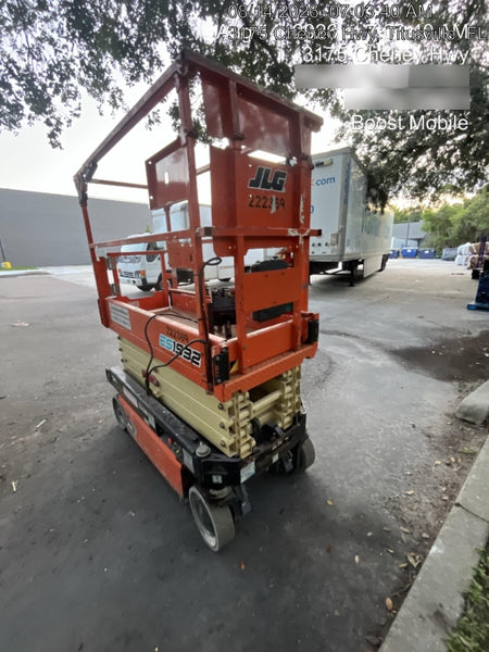 2022 JLG ES1932