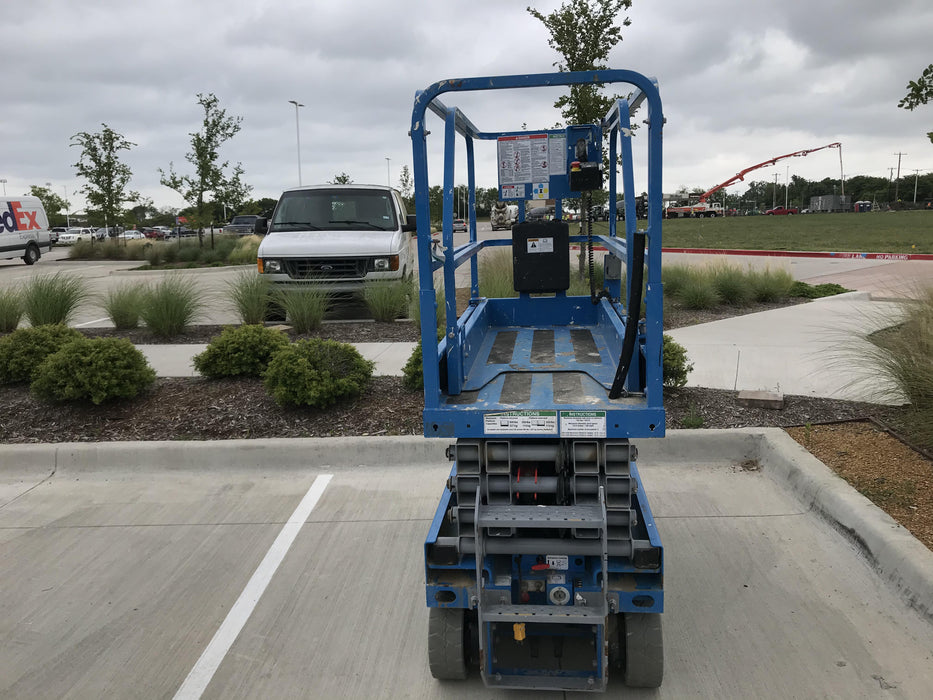 2019 Genie GS-1930 Fixed Rails with Chain Entry