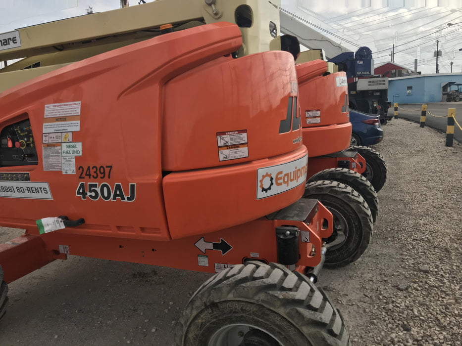 2019 JLG 450AJ