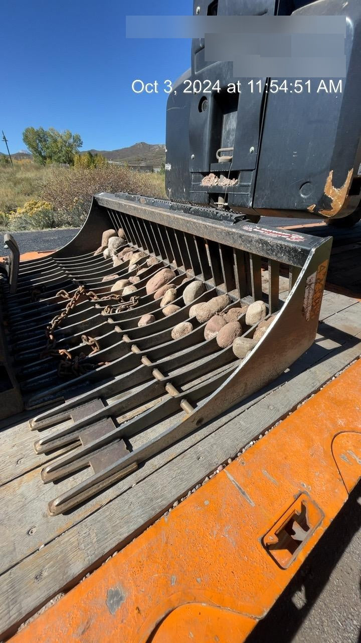 2024 LEGEND ATTACHMENTS 72" Rock Bucket - Legend Attachments