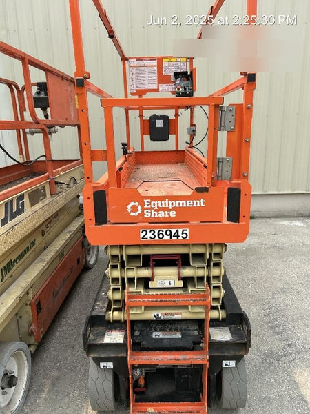 2022 JLG ES2632