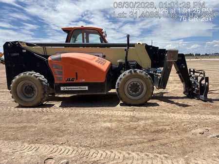 2021 JLG 1075