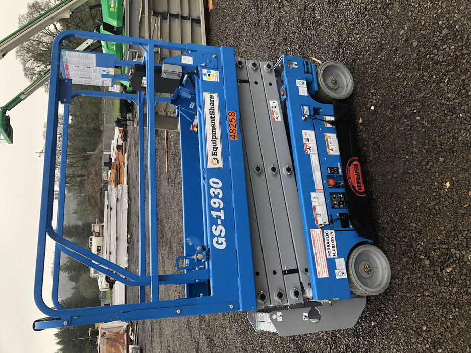 2019 Genie GS-1930 Half Height Swing Gate, 800W Inverter