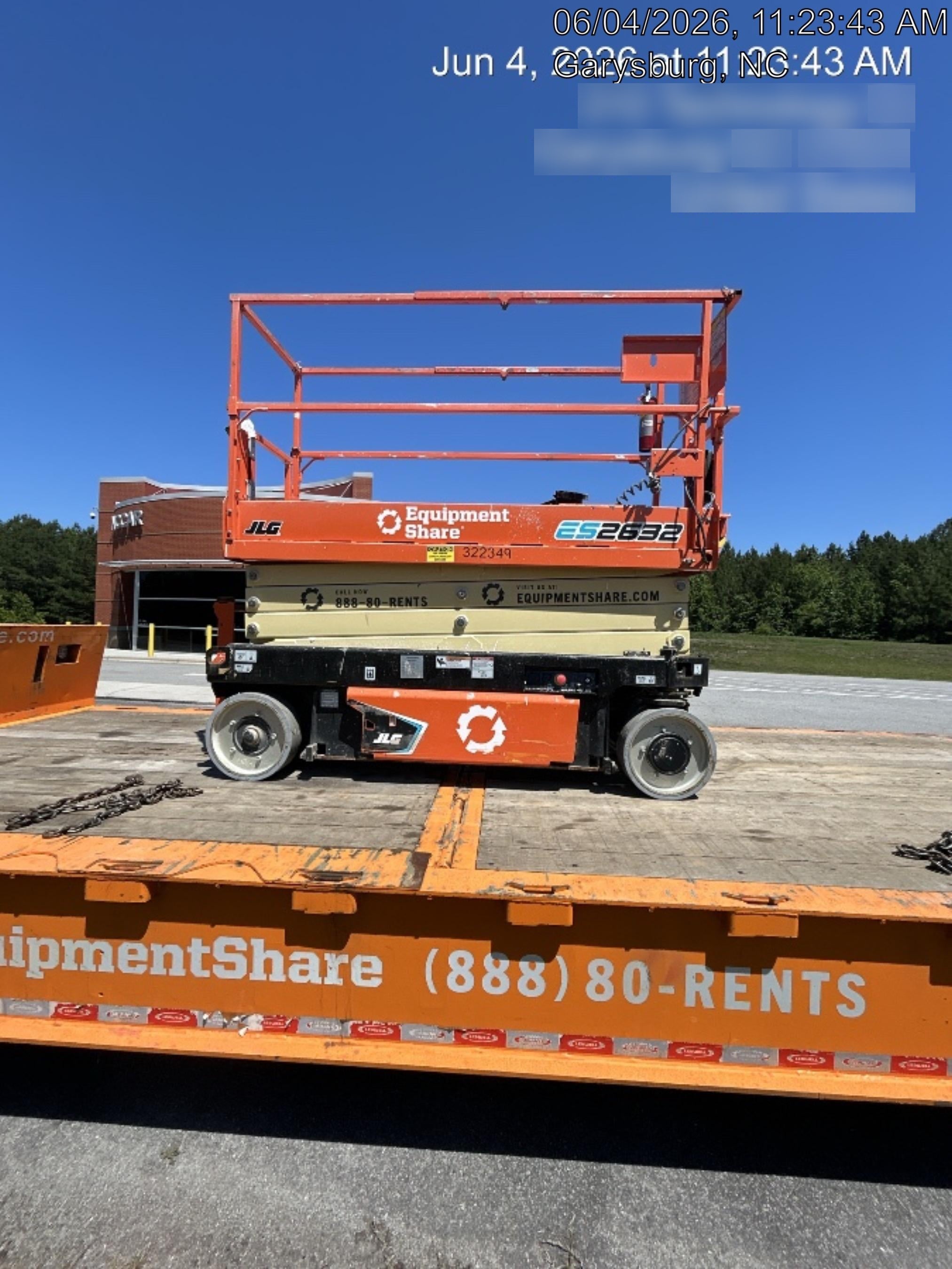 2023 JLG ES2632