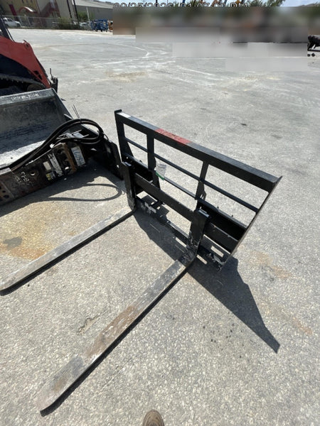 2026 ARROW MATERIAL HANDLING 48" Pallet Forks - Arrow