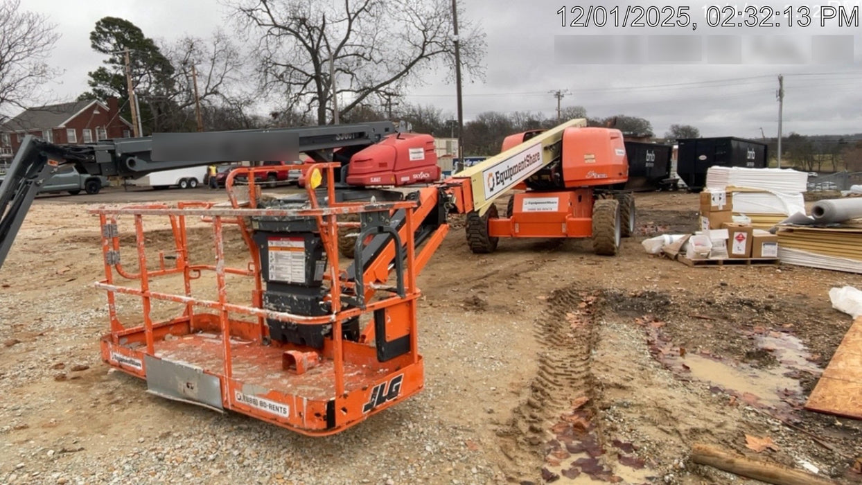 2020 JLG 660SJ