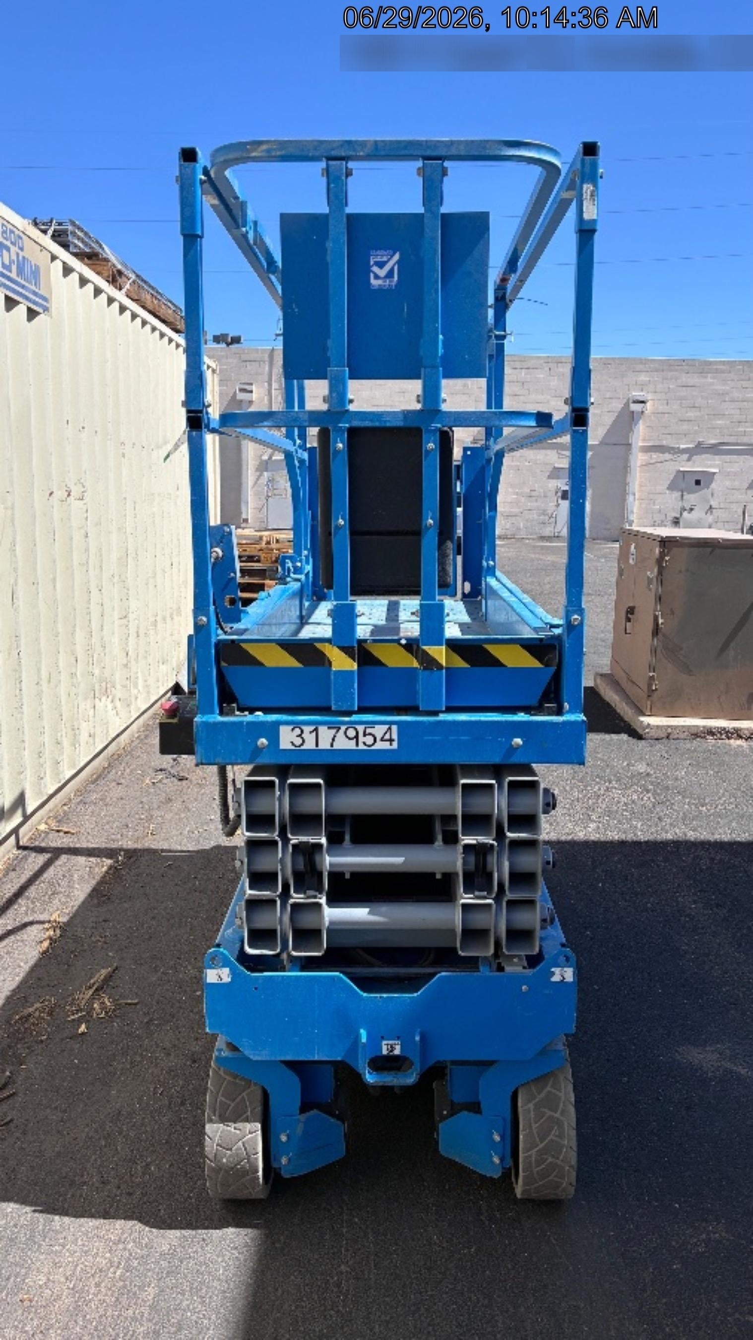 2023 GENIE GS-2632