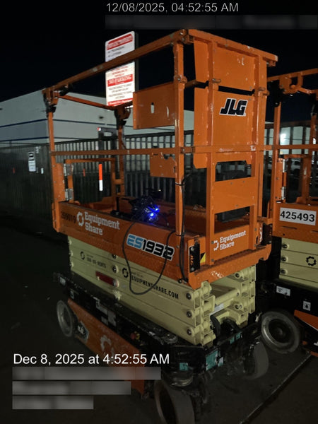 2022 JLG ES1932
