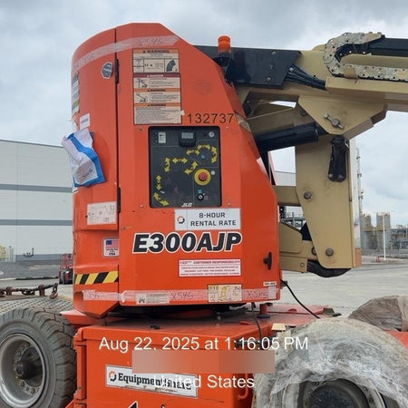 2021 JLG E300AJP