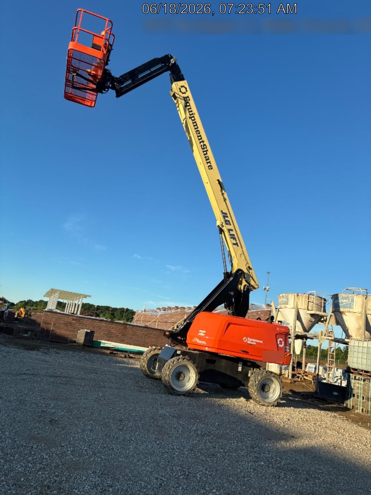 2024 JLG 660SJ