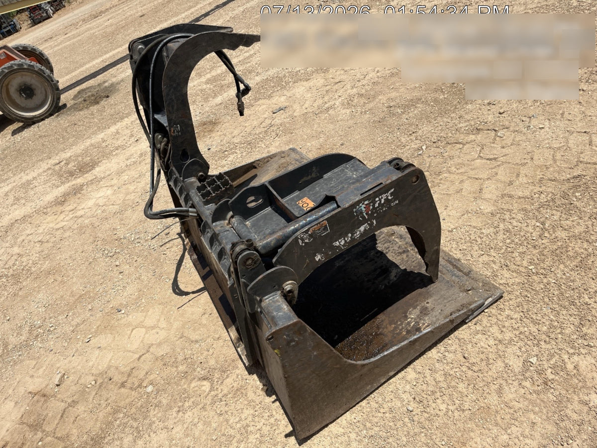 2018 PALADIN 76" Scrap Grapple Bucket - Paladin