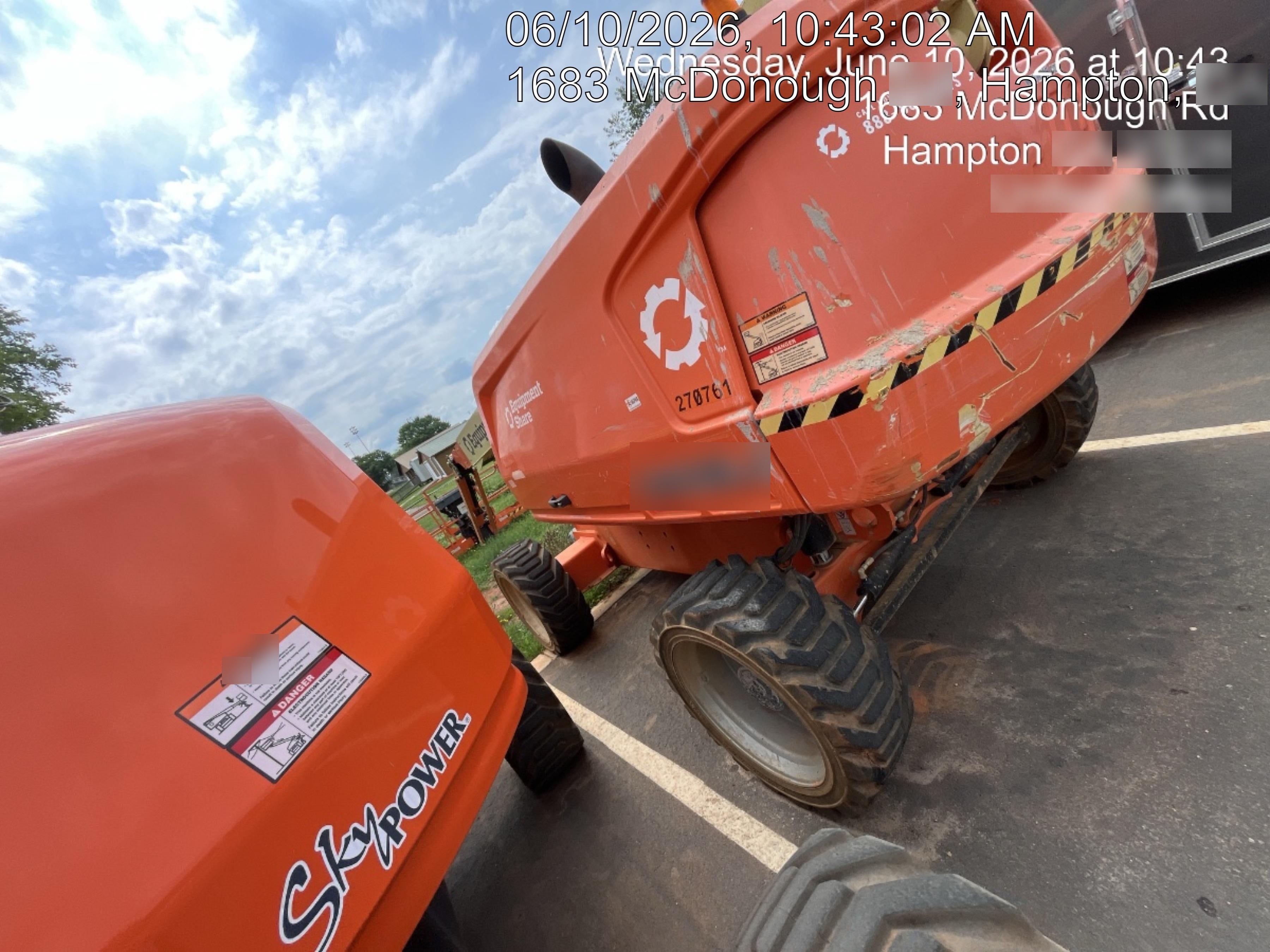 2022 JLG 660SJ
