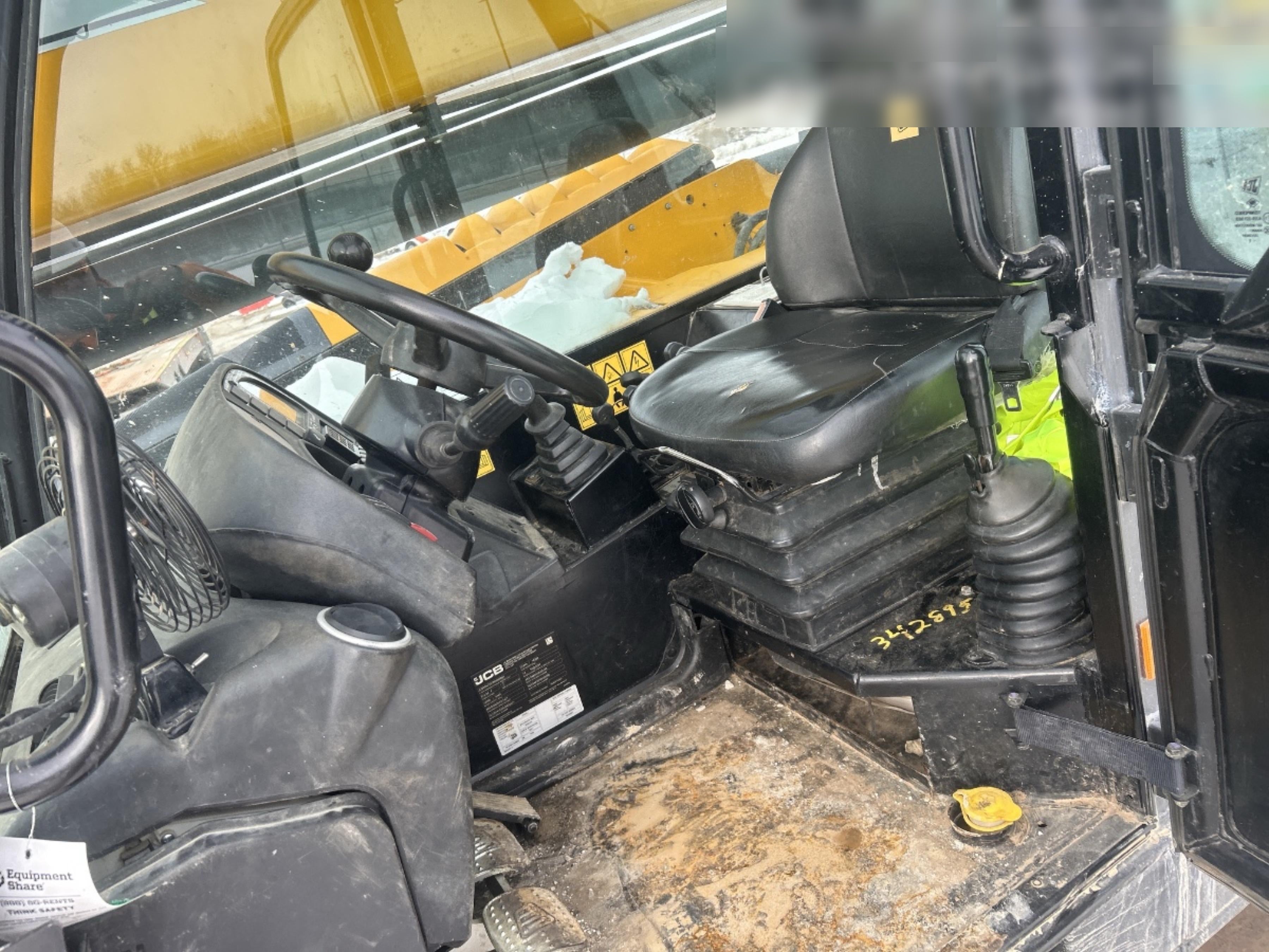2021 JCB 512-56