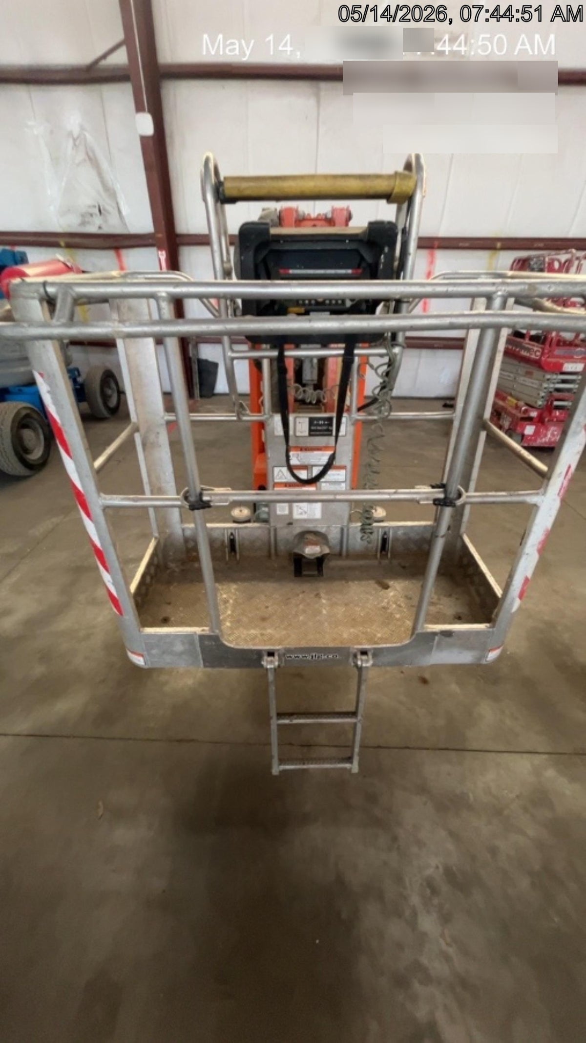 2022 JLG X600AJ
