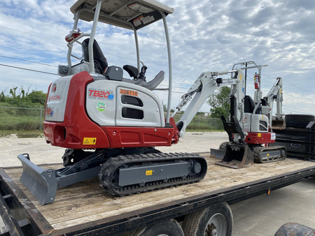 2023 TAKEUCHI TB20e