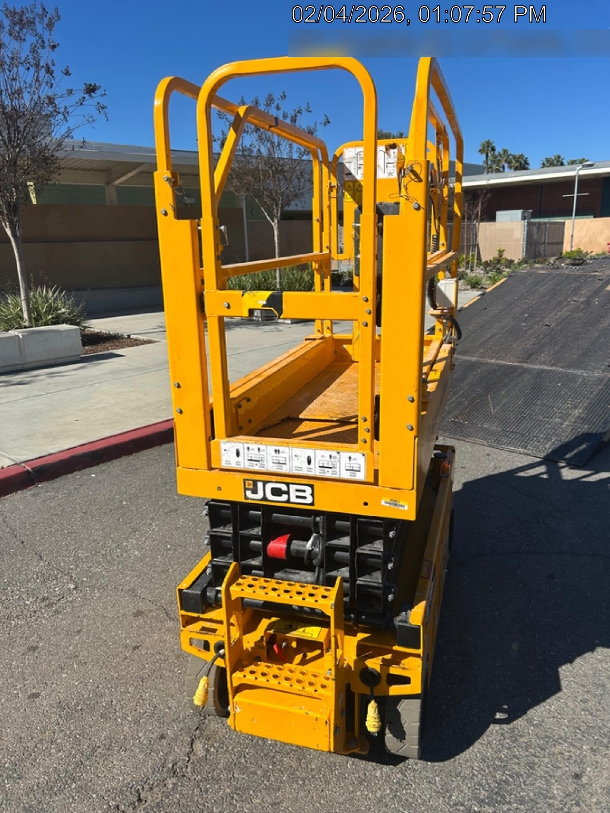 2024 JCB S1932E