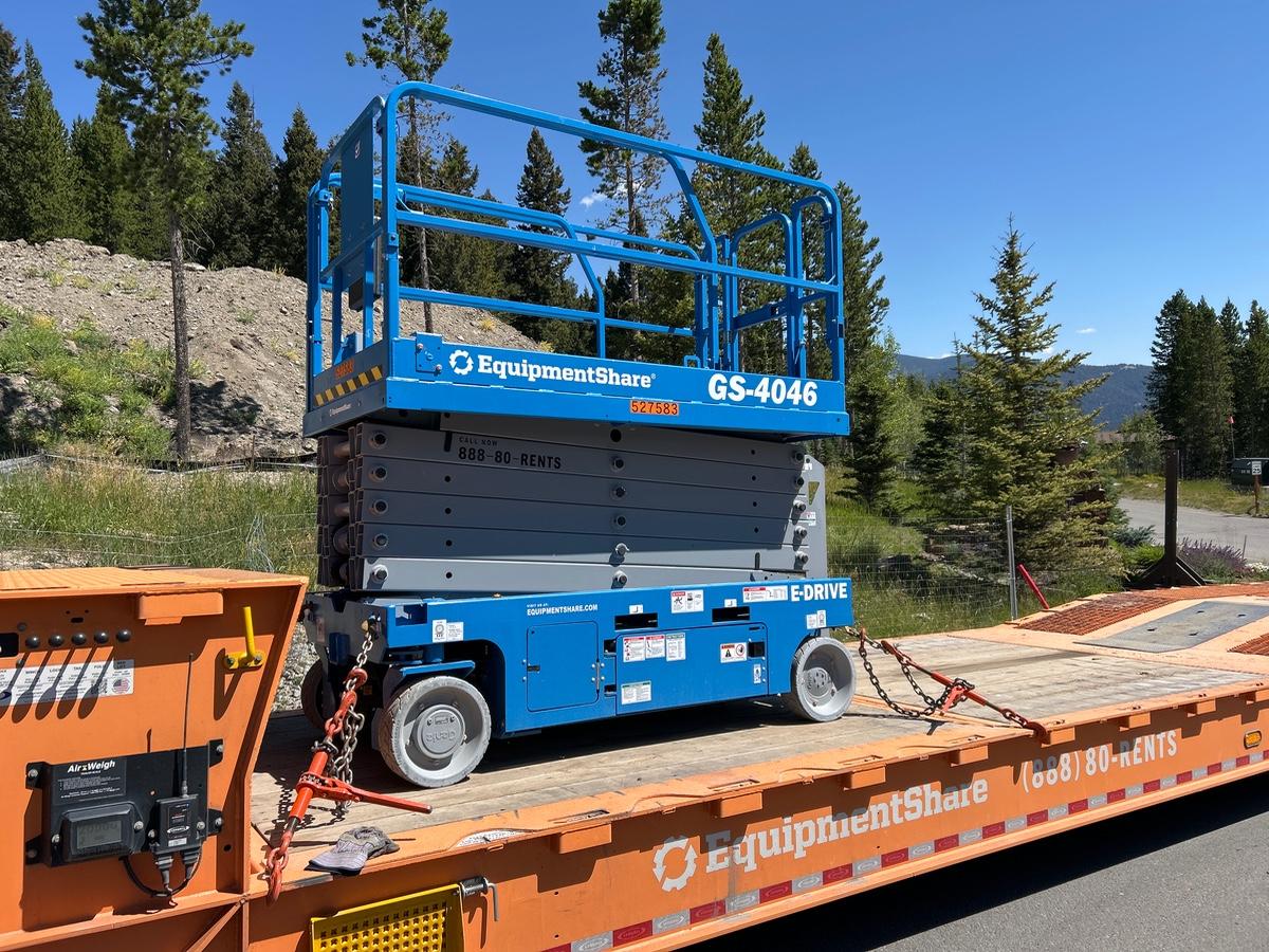 2025 GENIE GS-4046 E Drive