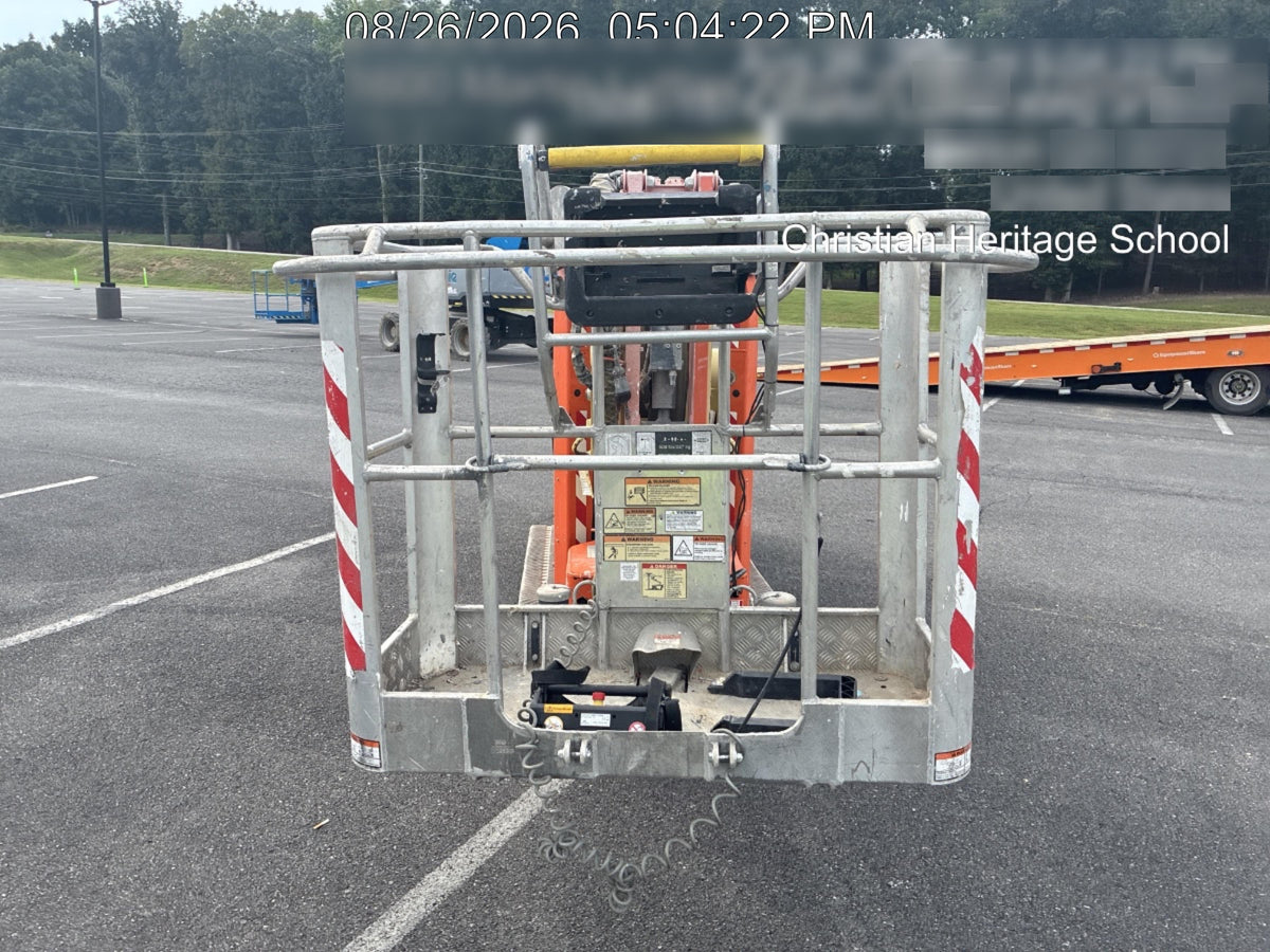 2020 JLG X600AJ