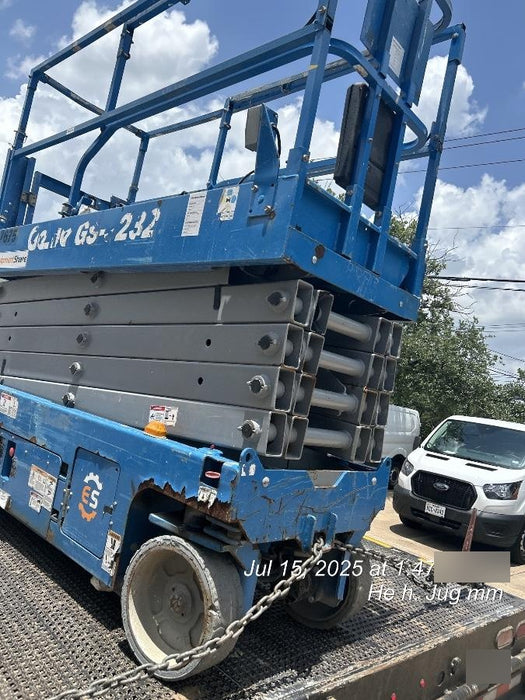 2017 Genie GS-3232 Genie GS3232 Lift w/Folding Rails and Swing Gate