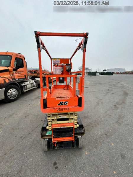 2022 JLG ES1932