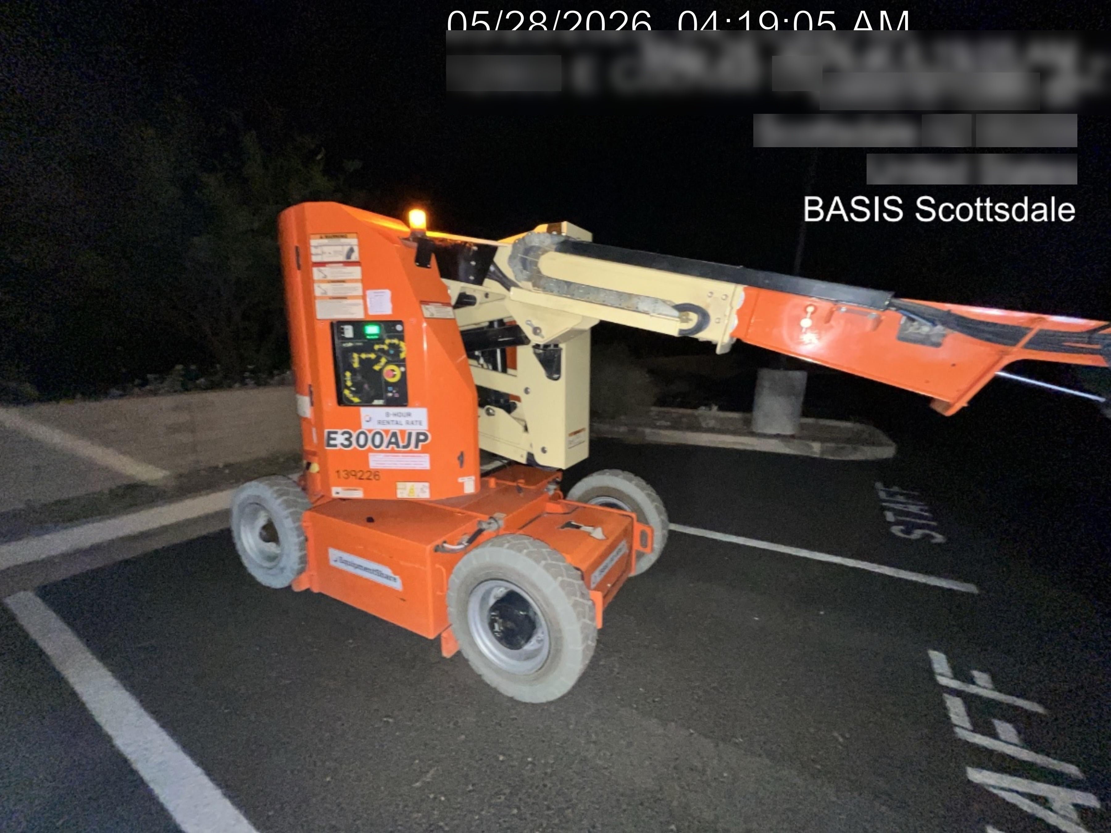 2021 JLG E300AJP