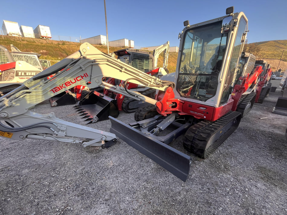2024 TAKEUCHI TB350R-CRA