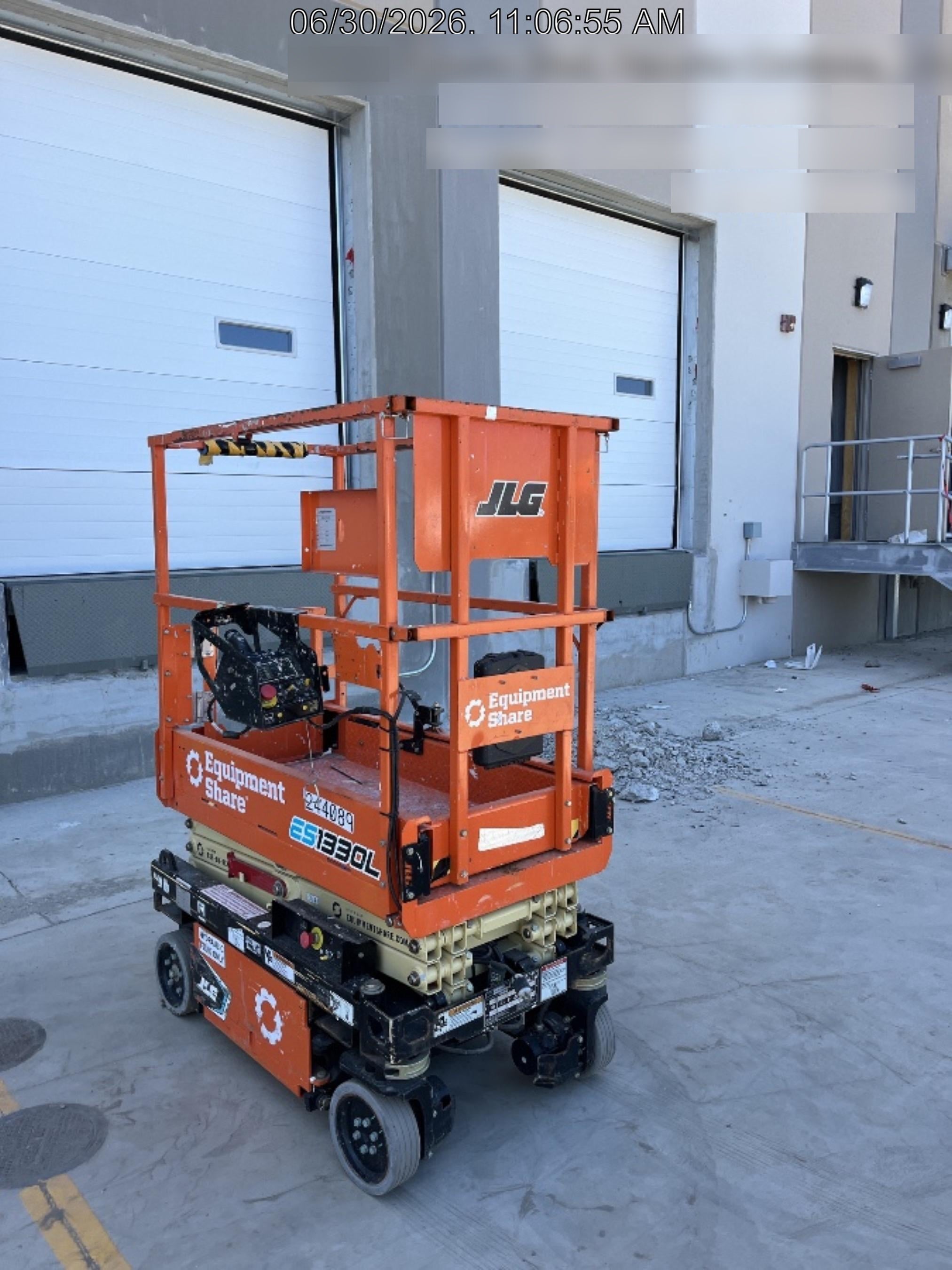 2022 JLG ES1330L