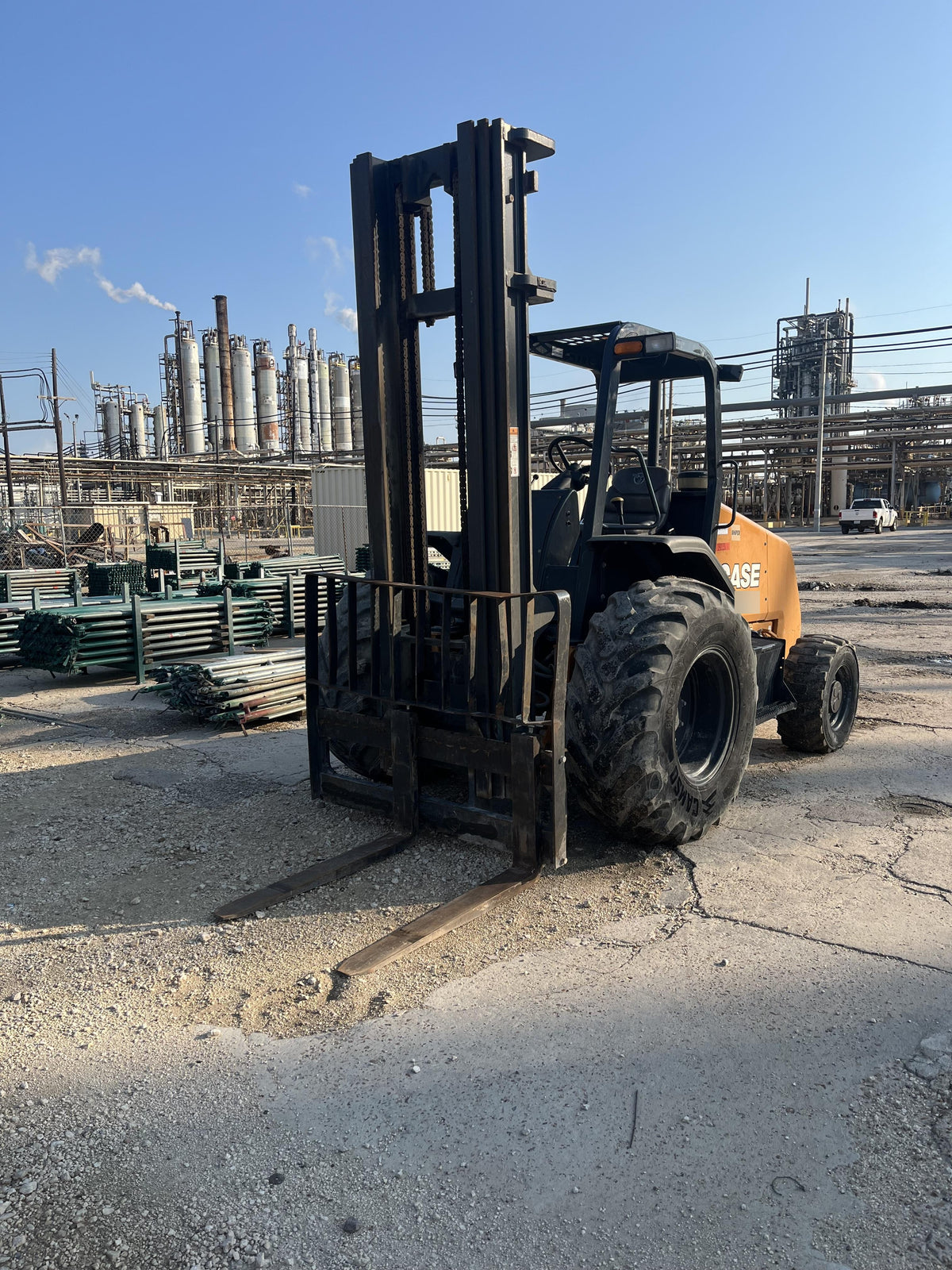 2021 CASE 588H