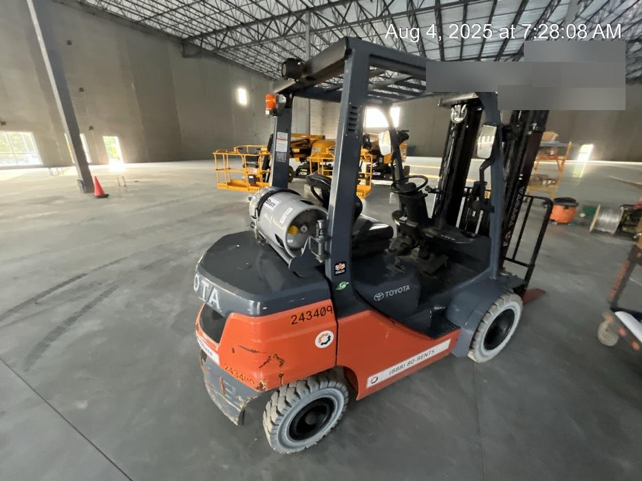 2022 TOYOTA 50-8FGU25