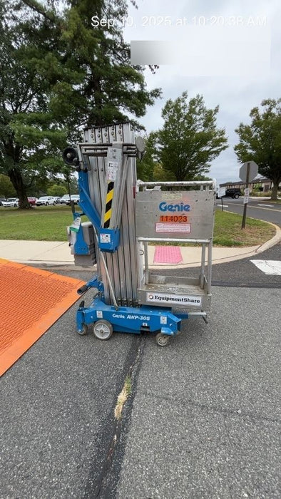 2020 GENIE AWP-30S