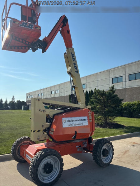 2022 JLG 340AJ
