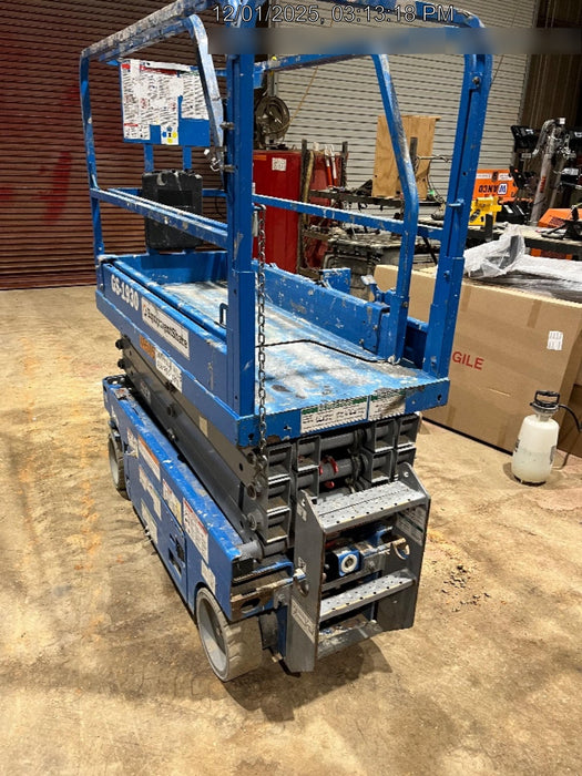 2019 Genie GS-1930 Fixed Rails with Chain Entry