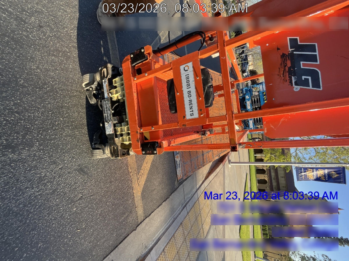 2021 JLG ES1330L