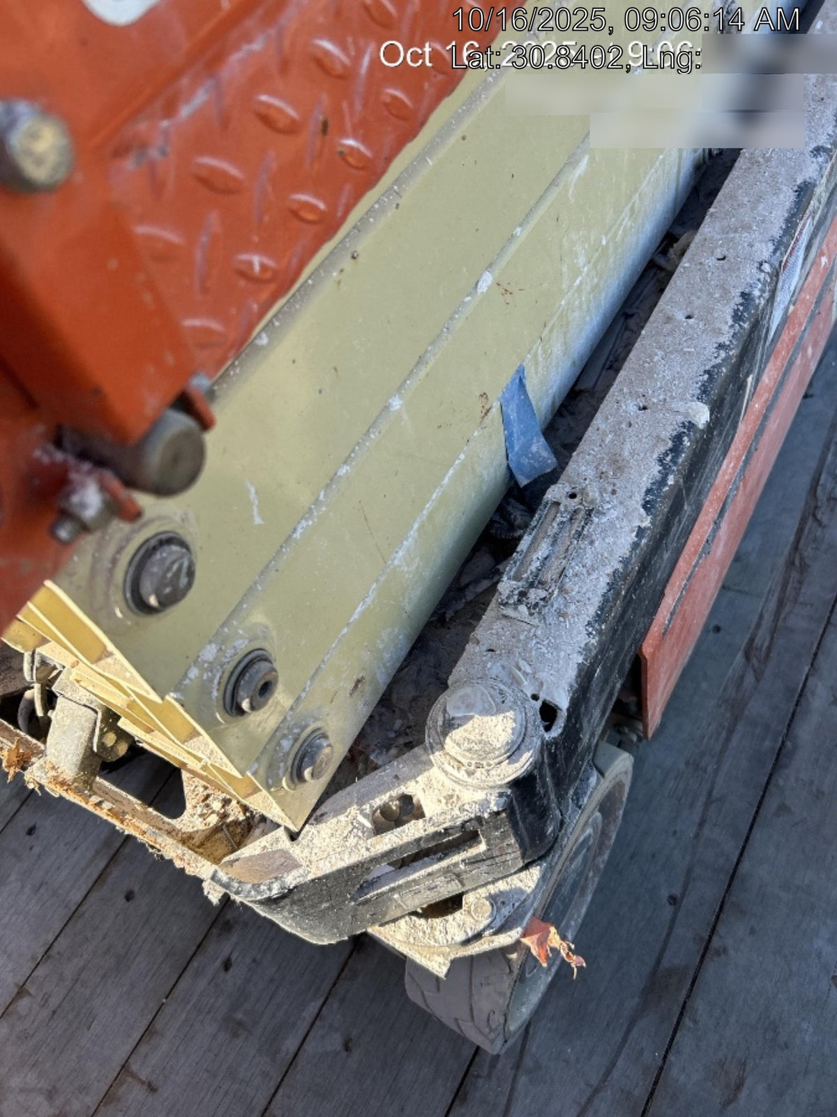 2021 JLG ES1932