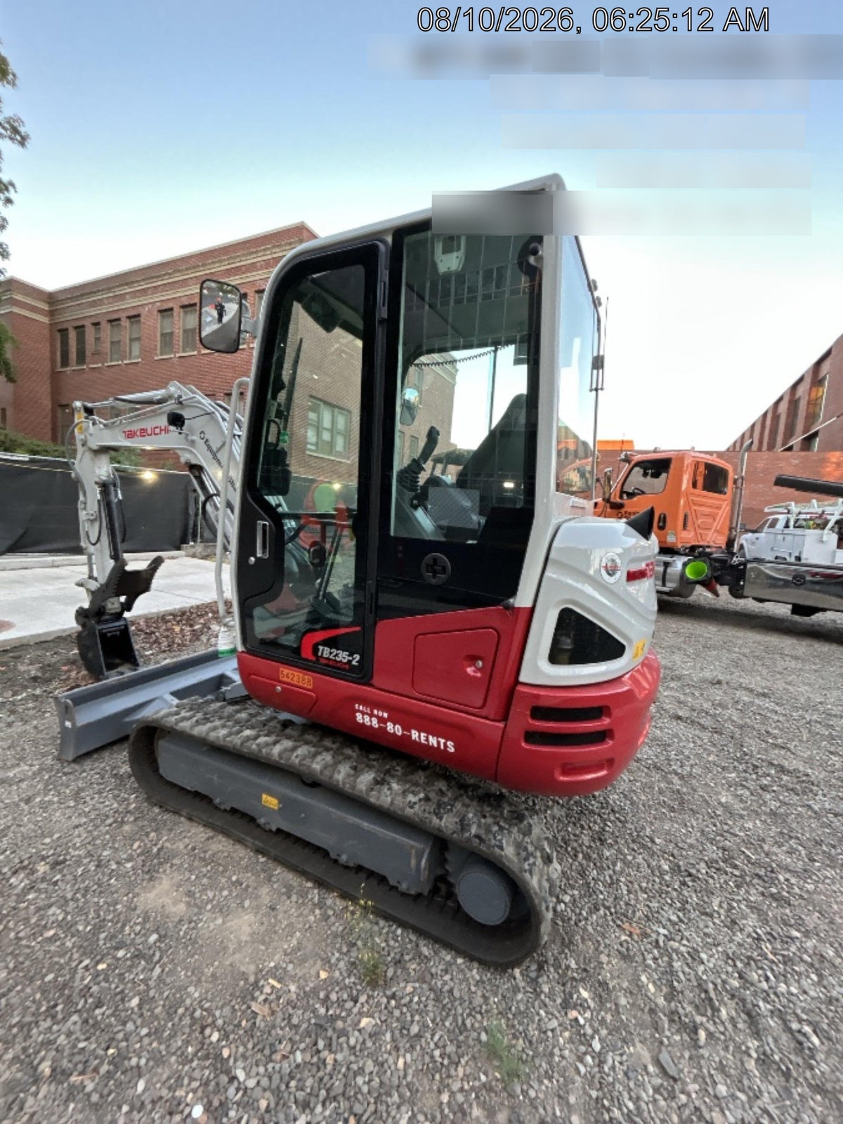 2025 TAKEUCHI TB235-2CR