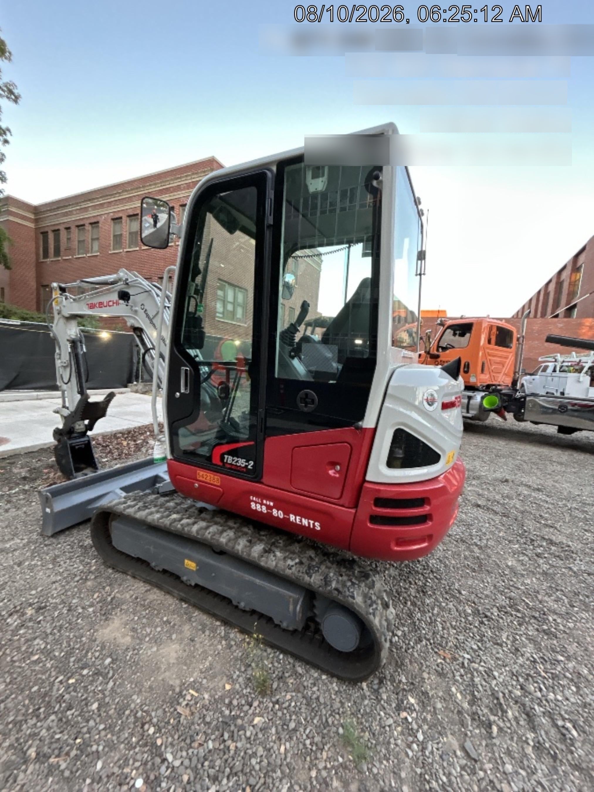 2025 TAKEUCHI TB235-2CR