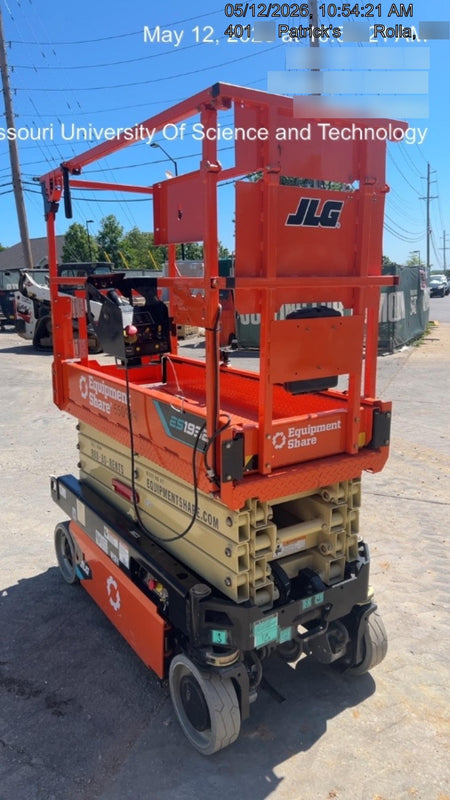 2025 JLG ES1932