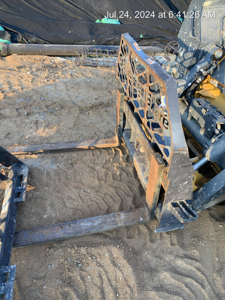 2021 PALADIN 48" Pallet Forks - Paladin