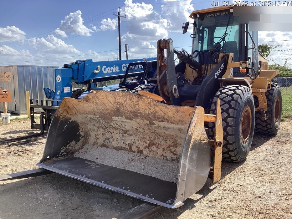 2020 JOHN DEERE 96" Loader Fork Carriage - John Deere