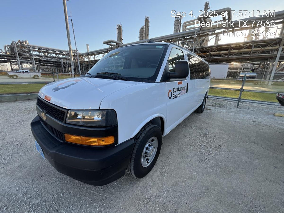 2025 CHEVROLET Express Van - Rental