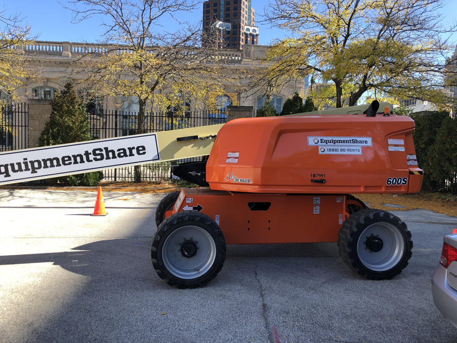 2020 JLG 600S