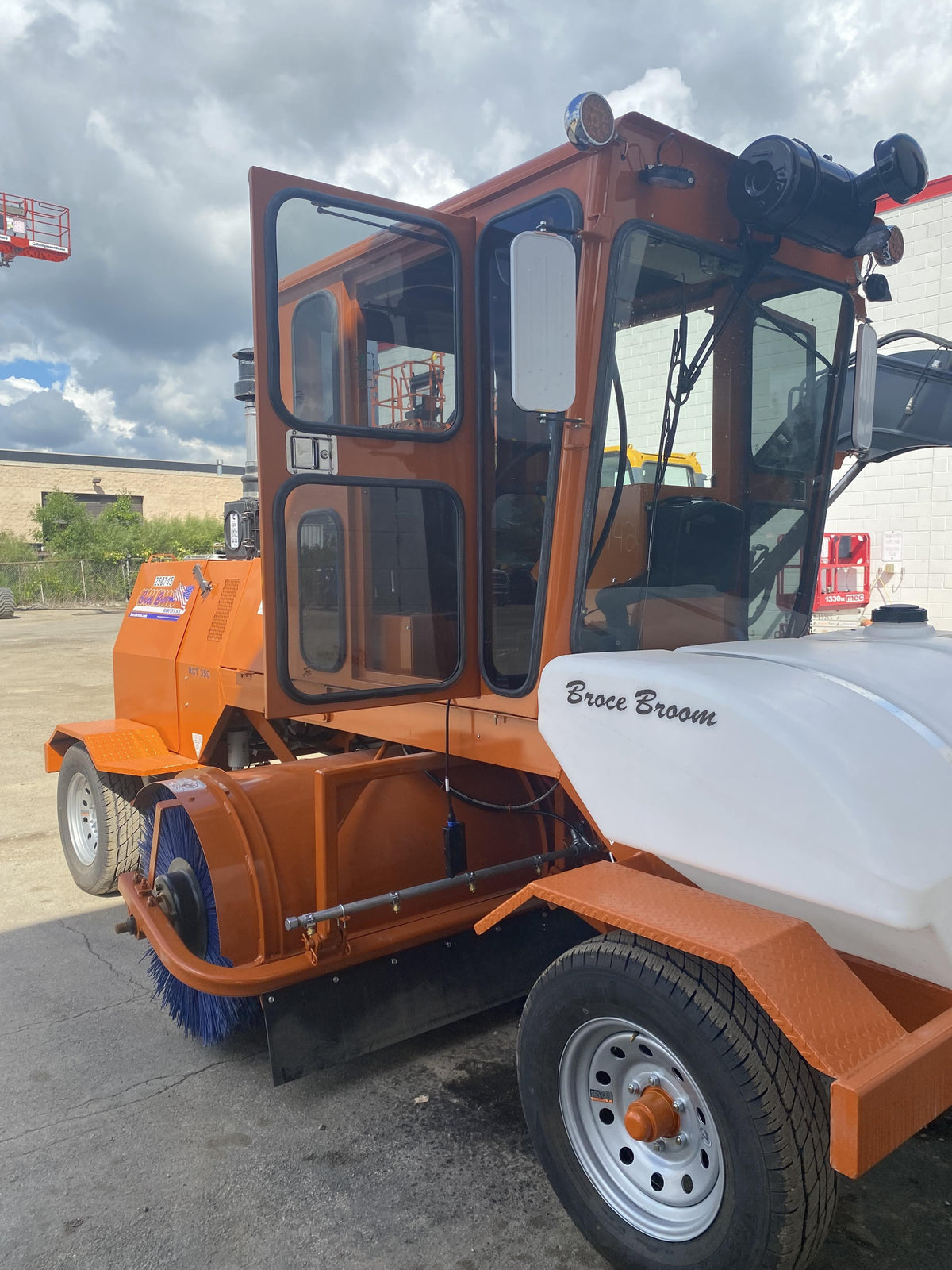 2022 BROCE RCT350