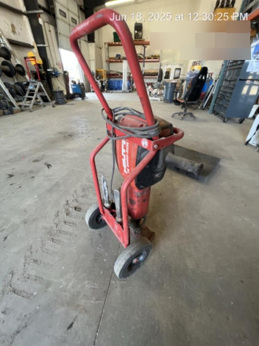 2021 HILTI TE 3000-AVR