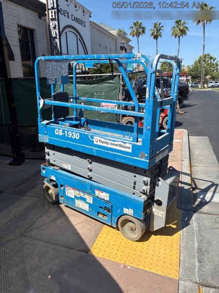 2019 Genie GS-1930 Half Height Swing Gate, 800W Inverter