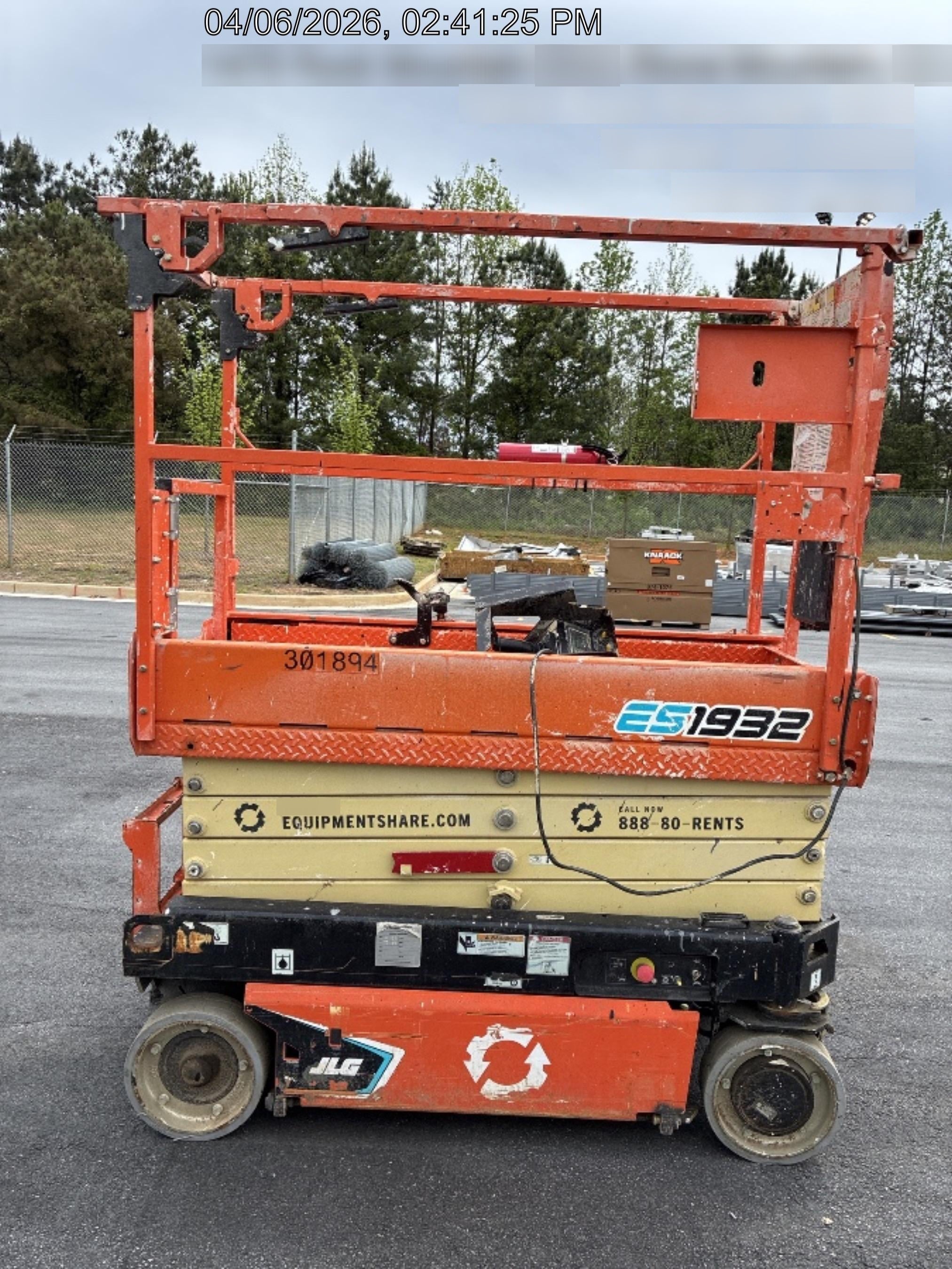2023 JLG ES1932