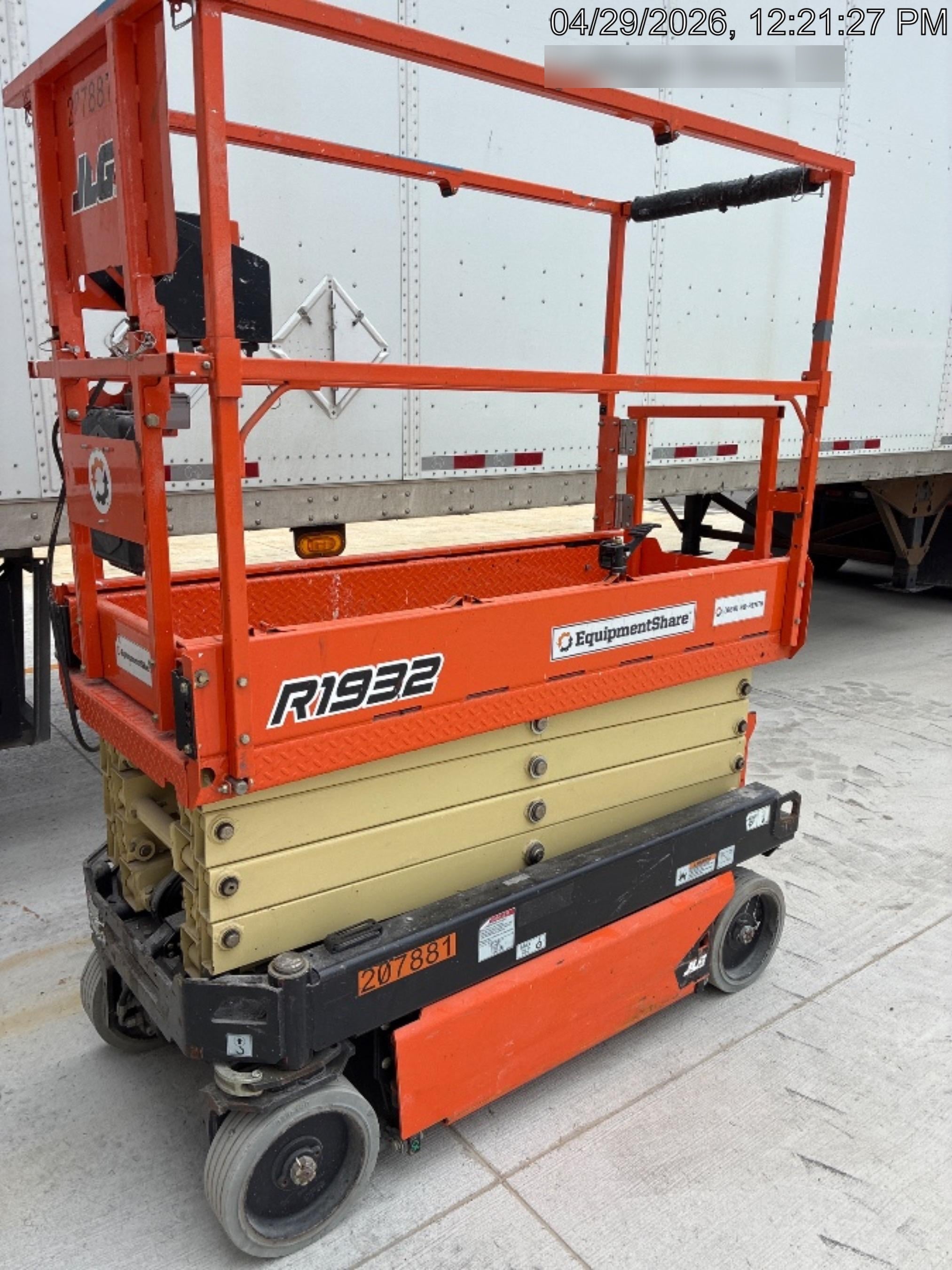 2022 JLG R1932